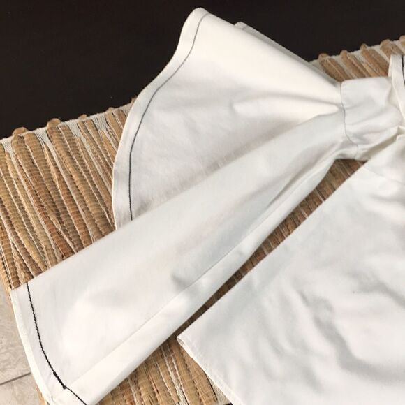 EUC Aqua cold shoulder top - Picture 5 of 5